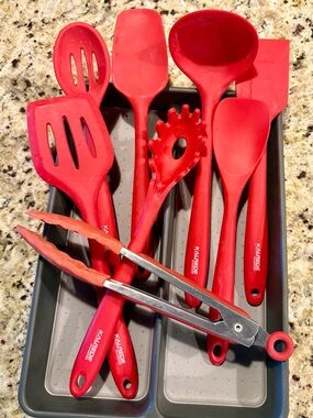 Red Silicone 8-Piece Kitchen Utensil Set